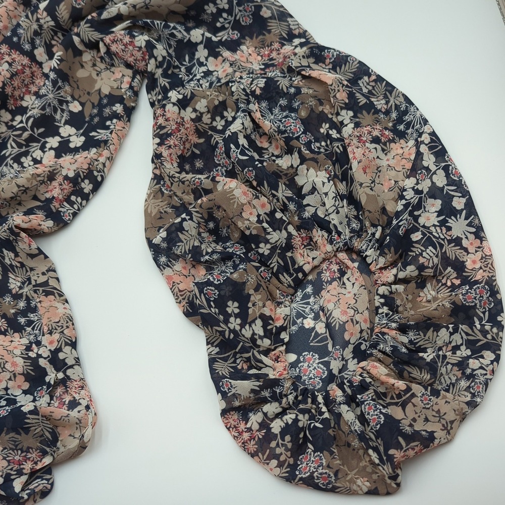 EST. 1946 Womens Plus 18/20W Navy Floral V-Neck Chiffon Blouse Bubble Sleeve - Picture 5 of 8